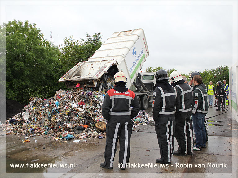 Foto behorende bij Steekvlam uit vuilniswagen